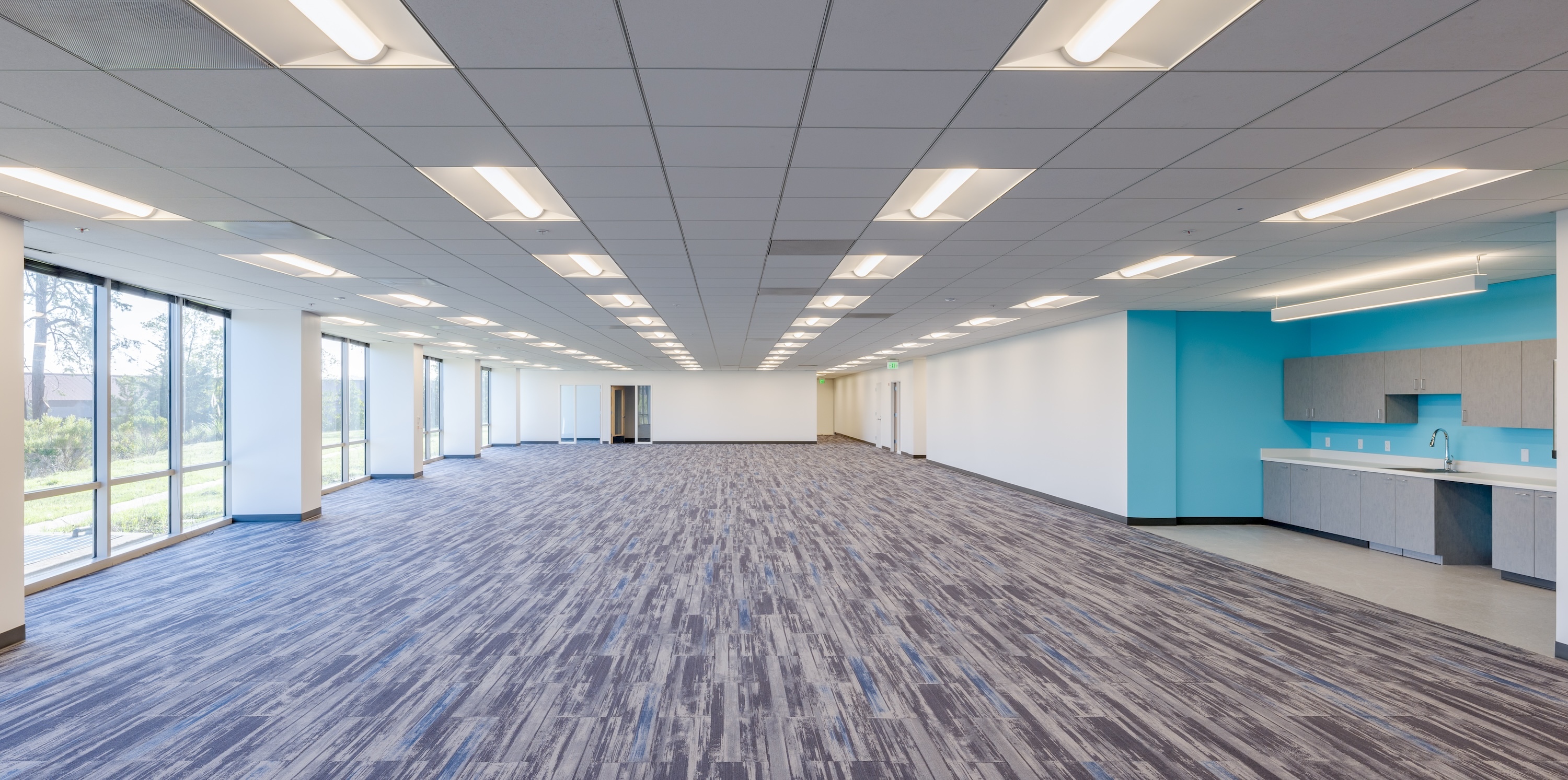 TARLTON 2955 CAMPUS INT 035