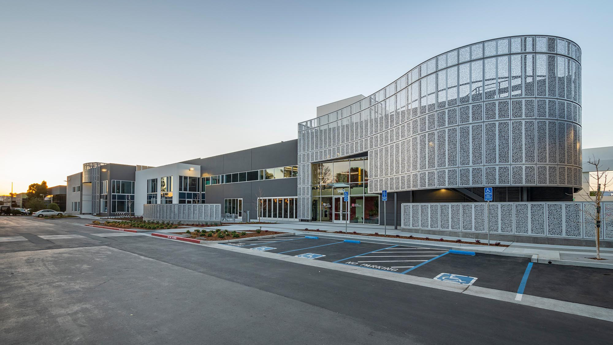 Menlo Park Labs Exterior 3